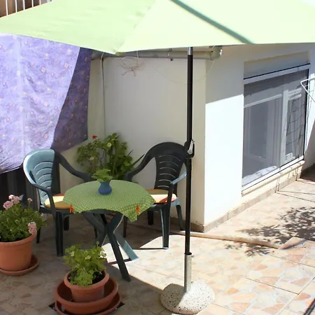 By The Sea Cove Zarace - Gdinj, Hvar - 2047 Apartment