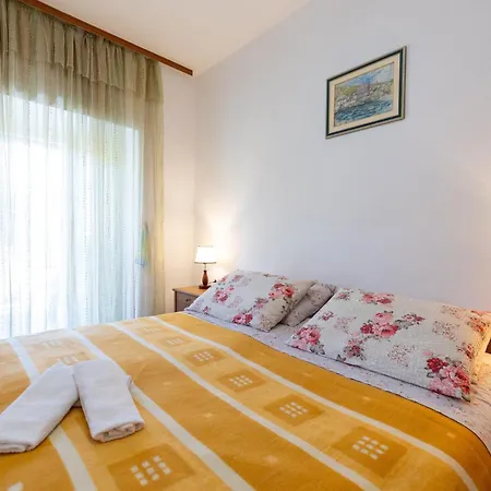 By The Sea Cove Zarace - Gdinj, Hvar - 2047 Apartment